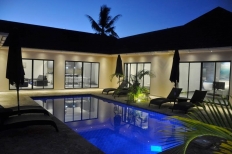 BOUGAIN VILLAS UKUNDA