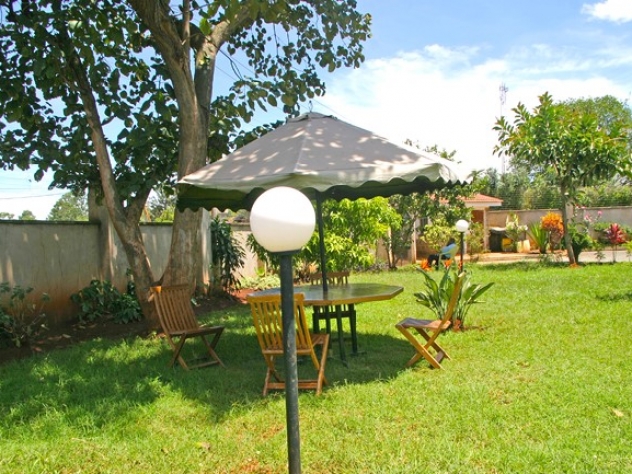 Bonsai Villa Gigiri Rd, Nairobi, Kenya 